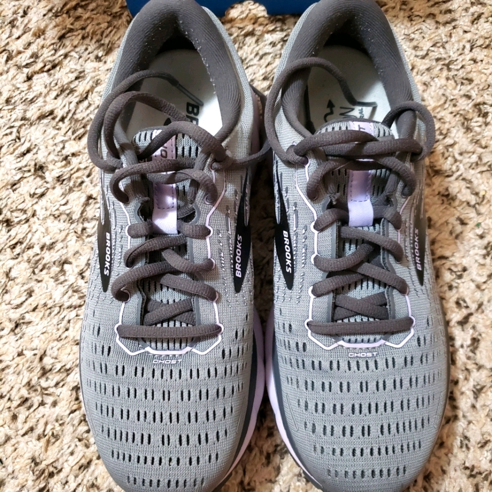 Brooks Ghost 13 Womens, 8.5 Wide/D